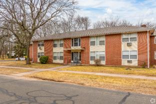 14-2 Revere Dr - Photo 1 of 1