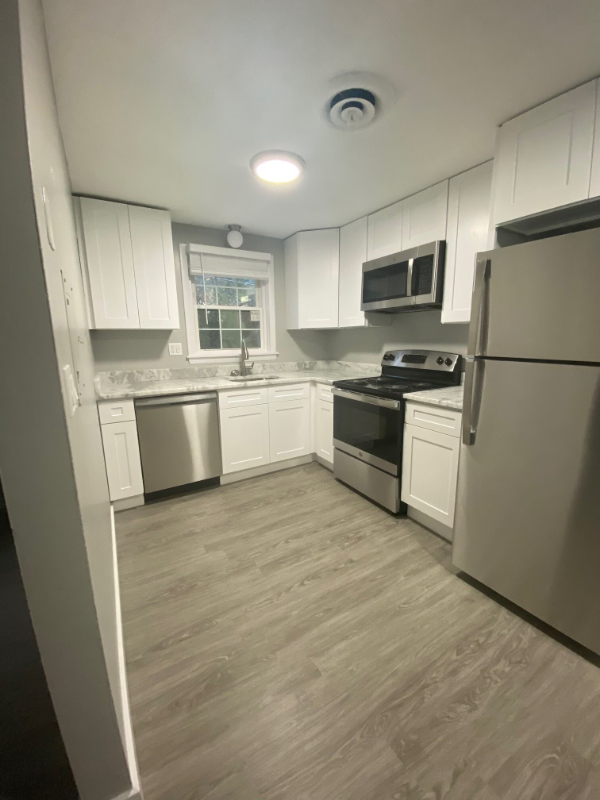 266 Main St - Photo 5 of 9