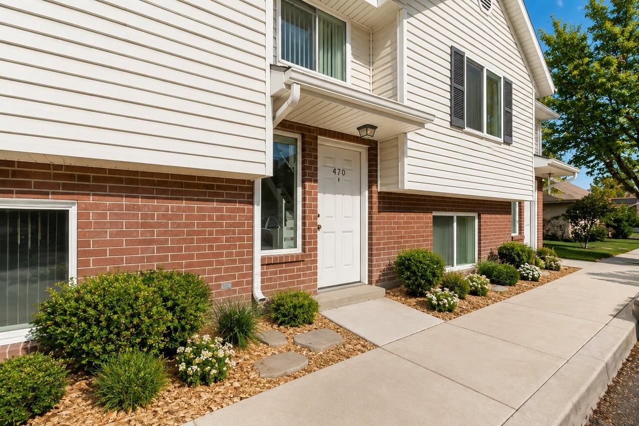 470 Westsouth #476 - Photo 2 of 15