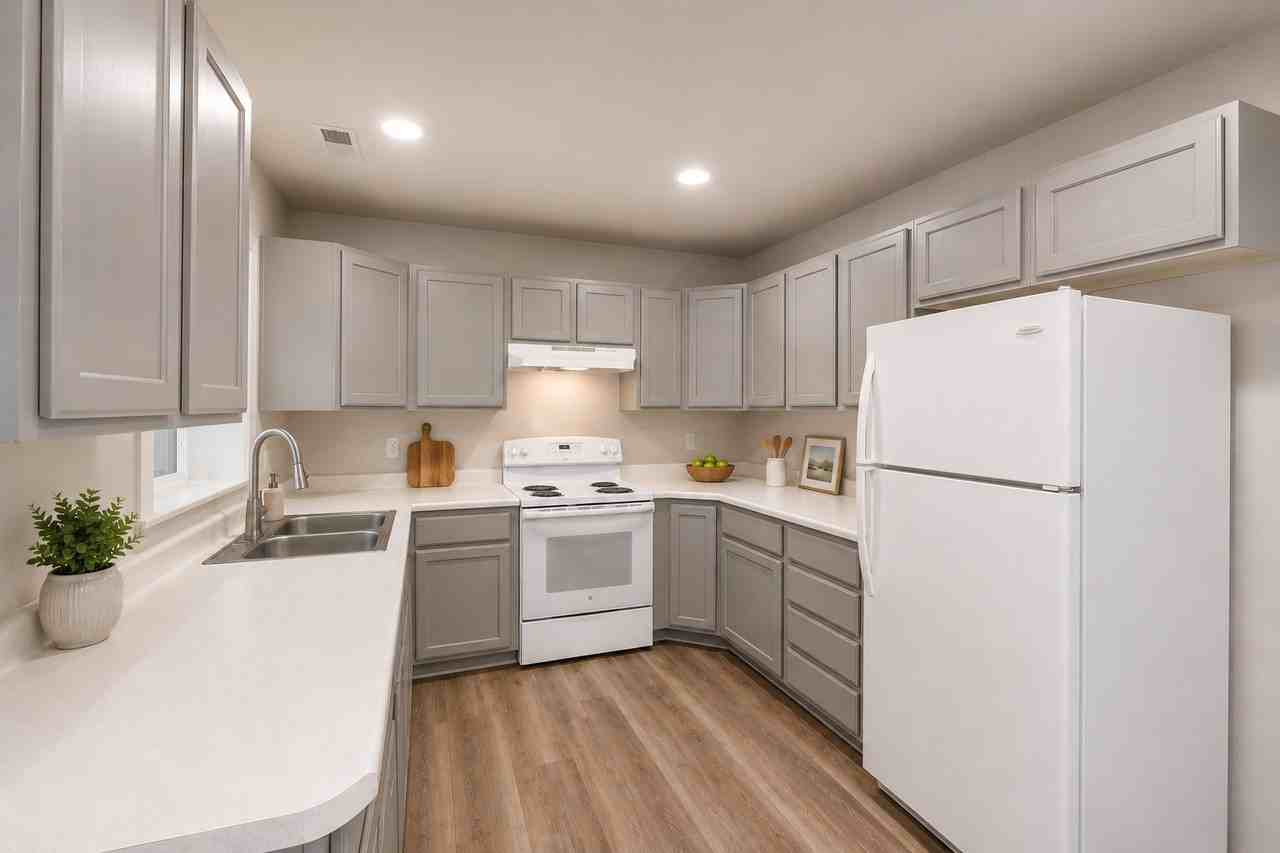 470 Westsouth #476 - Photo 5 of 15