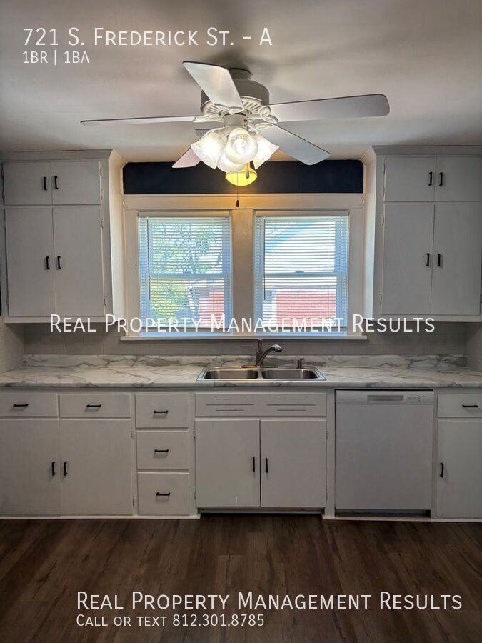 721 S Frederick St #A - Photo 4 of 11