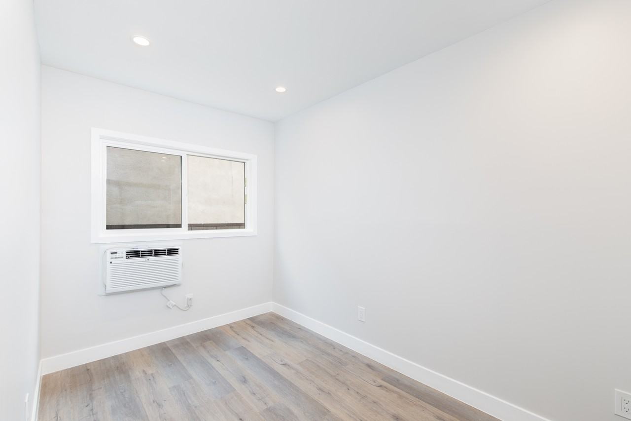 3872 Bentley Ave #C - Photo 7 of 11
