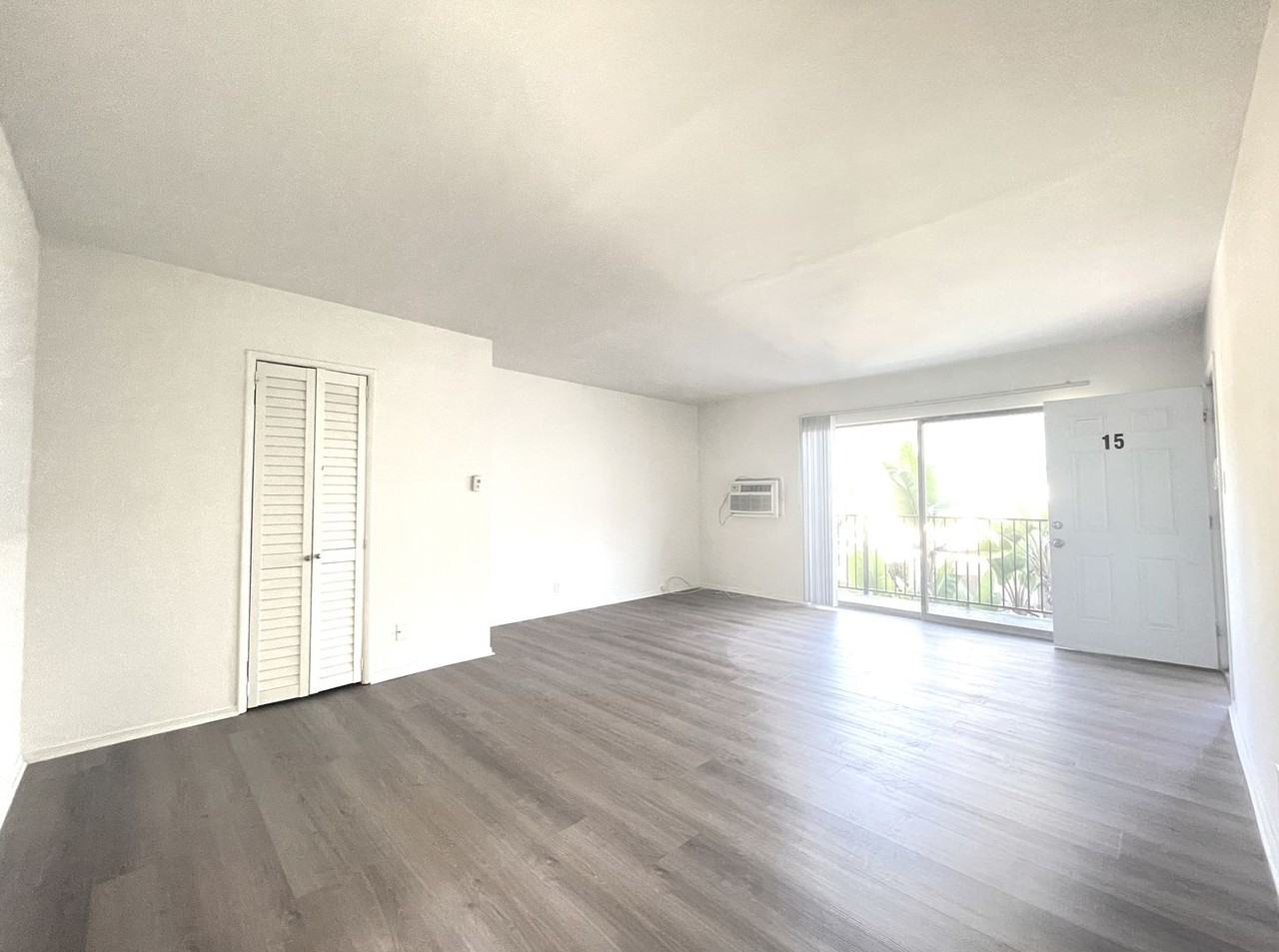 Camarillo 10250 - Photo 2 of 21