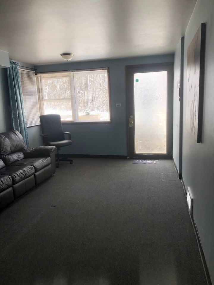 100 Vana Dr #0 - Photo 6 of 10
