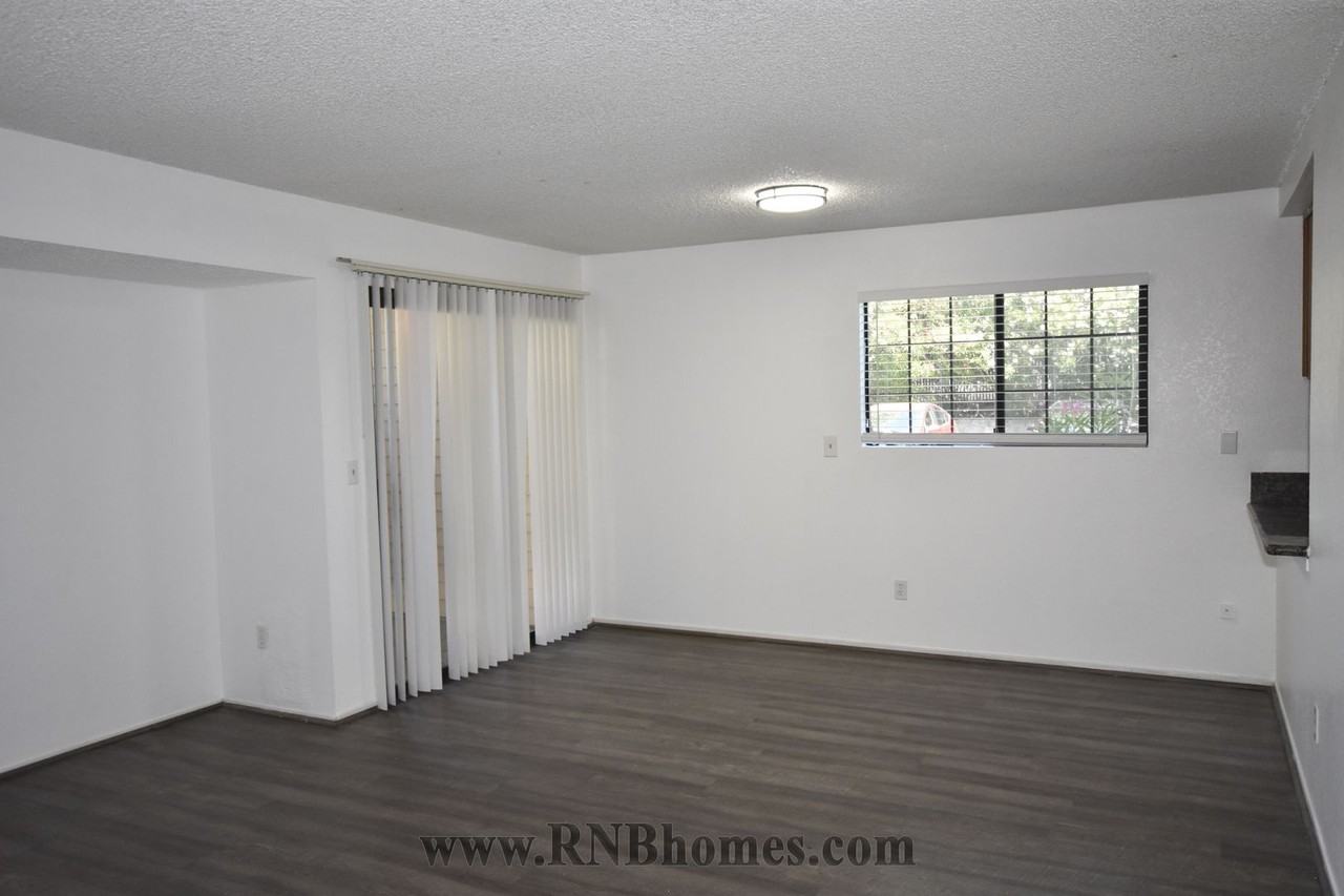 7445 Auburn Oaks Ct #K - Photo 3 of 14