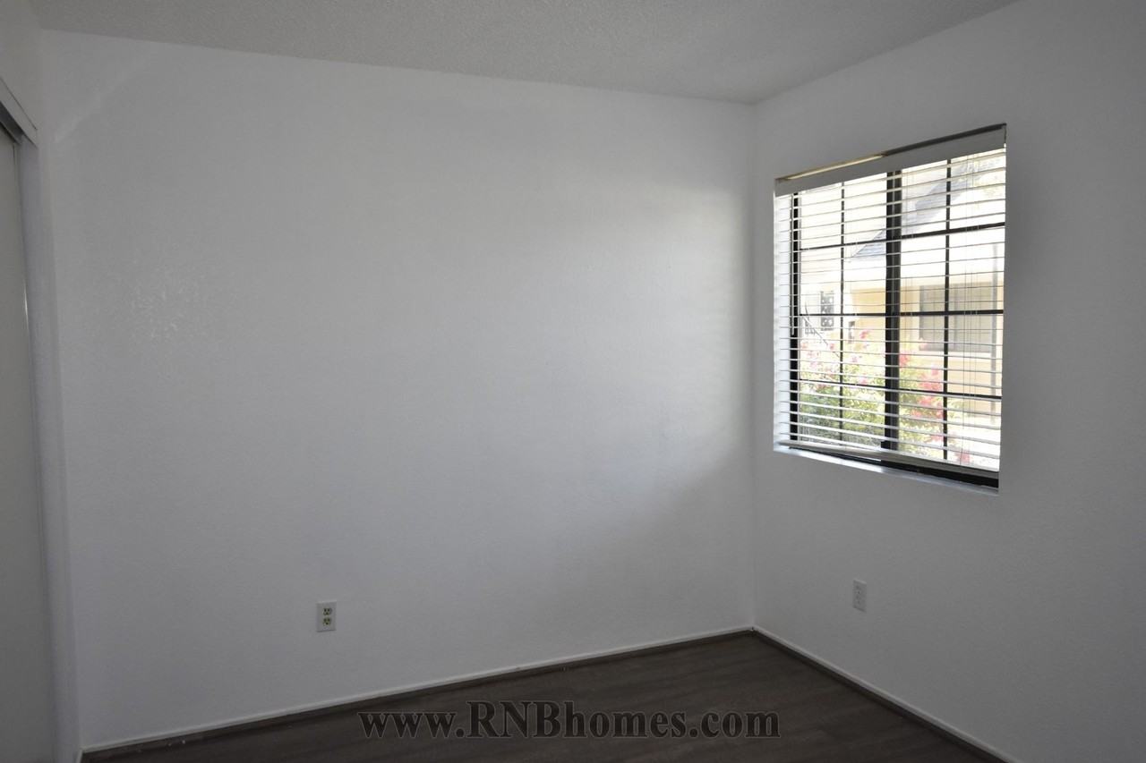 7445 Auburn Oaks Ct #K - Photo 6 of 14