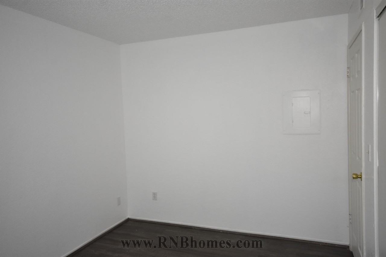 7445 Auburn Oaks Ct #K - Photo 7 of 14