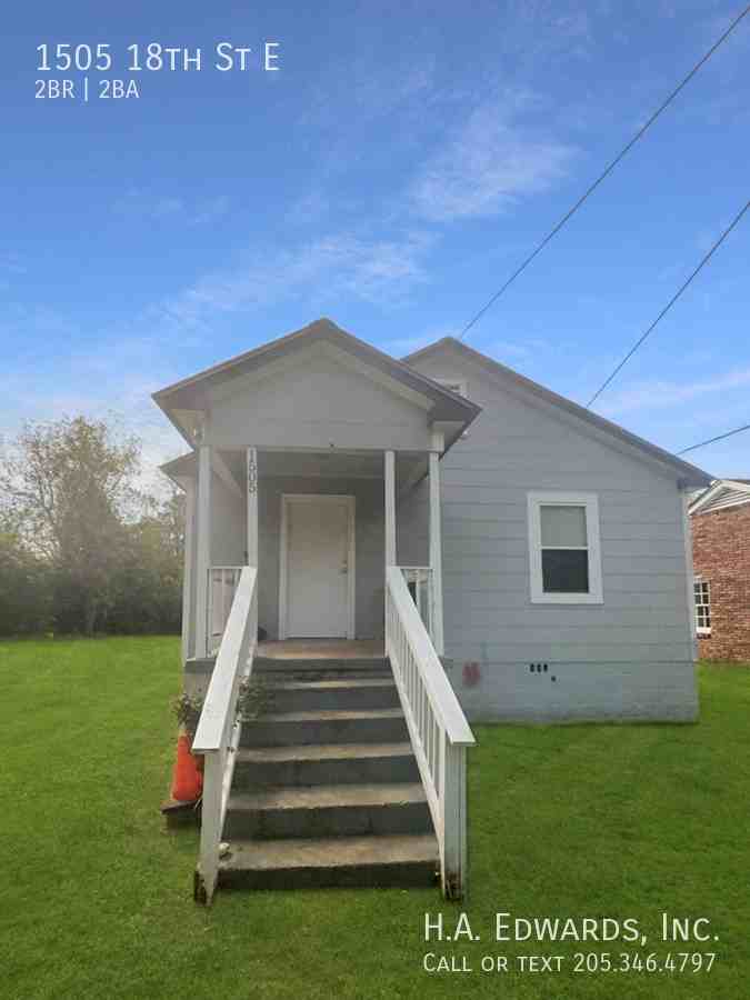 1505 18th St E - Photo 2 of 18