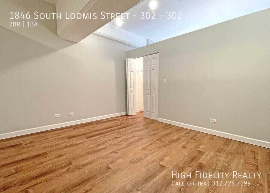 1846 S Loomis St #302 - Photo 7 of 10