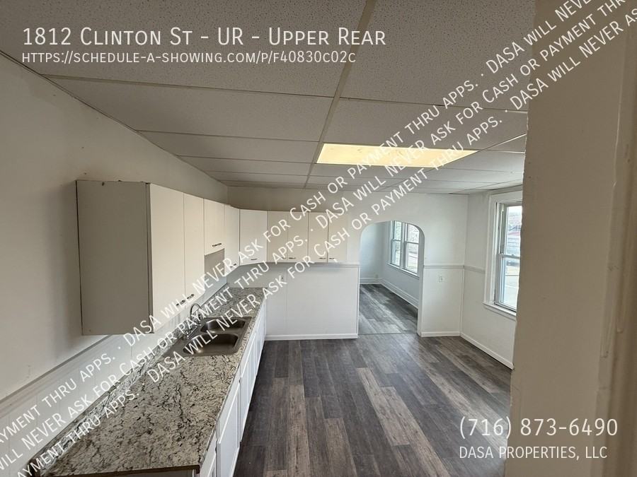 1812 Clinton St - Photo 6 of 10