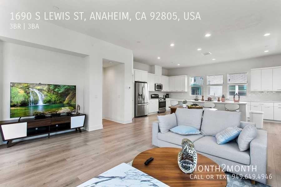 1690 S Lewis St - Photo 2 of 25
