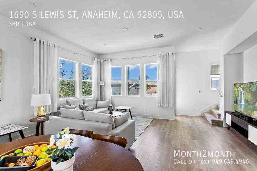 1690 S Lewis St - Photo 3 of 25