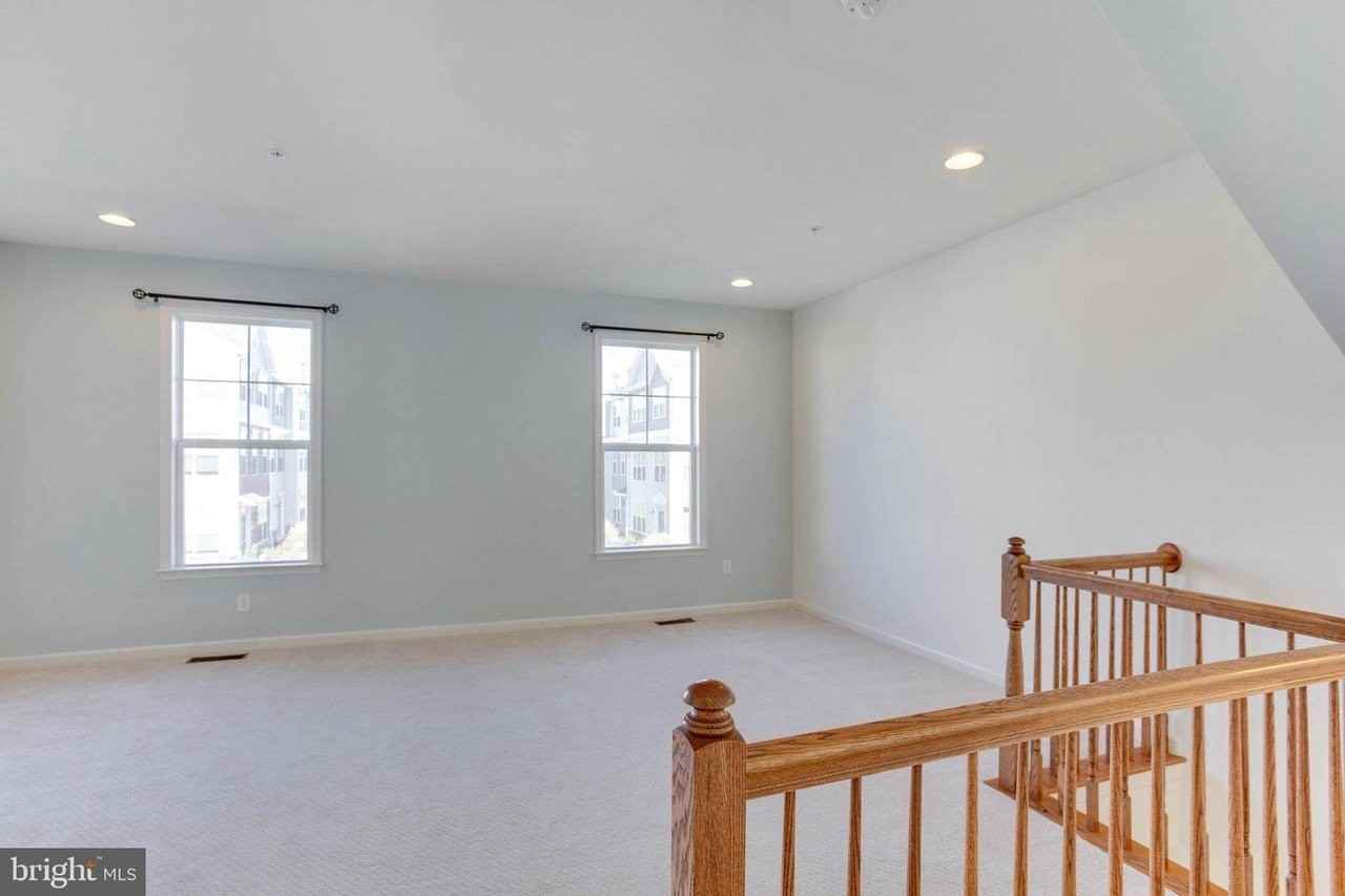 217 Mikes Way - Photo 6 of 20