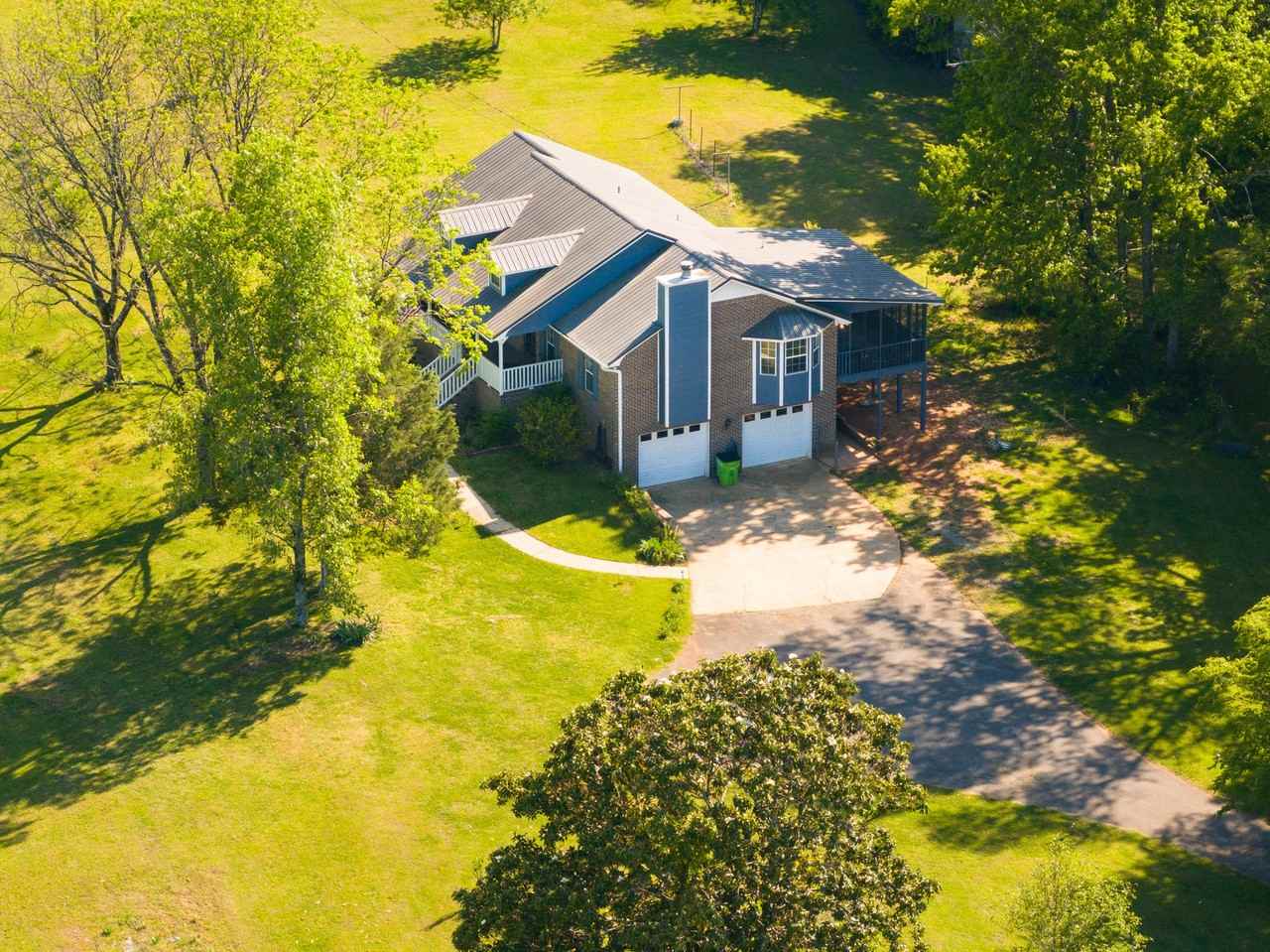 1114 Blackjack Rd - Photo 3 of 20