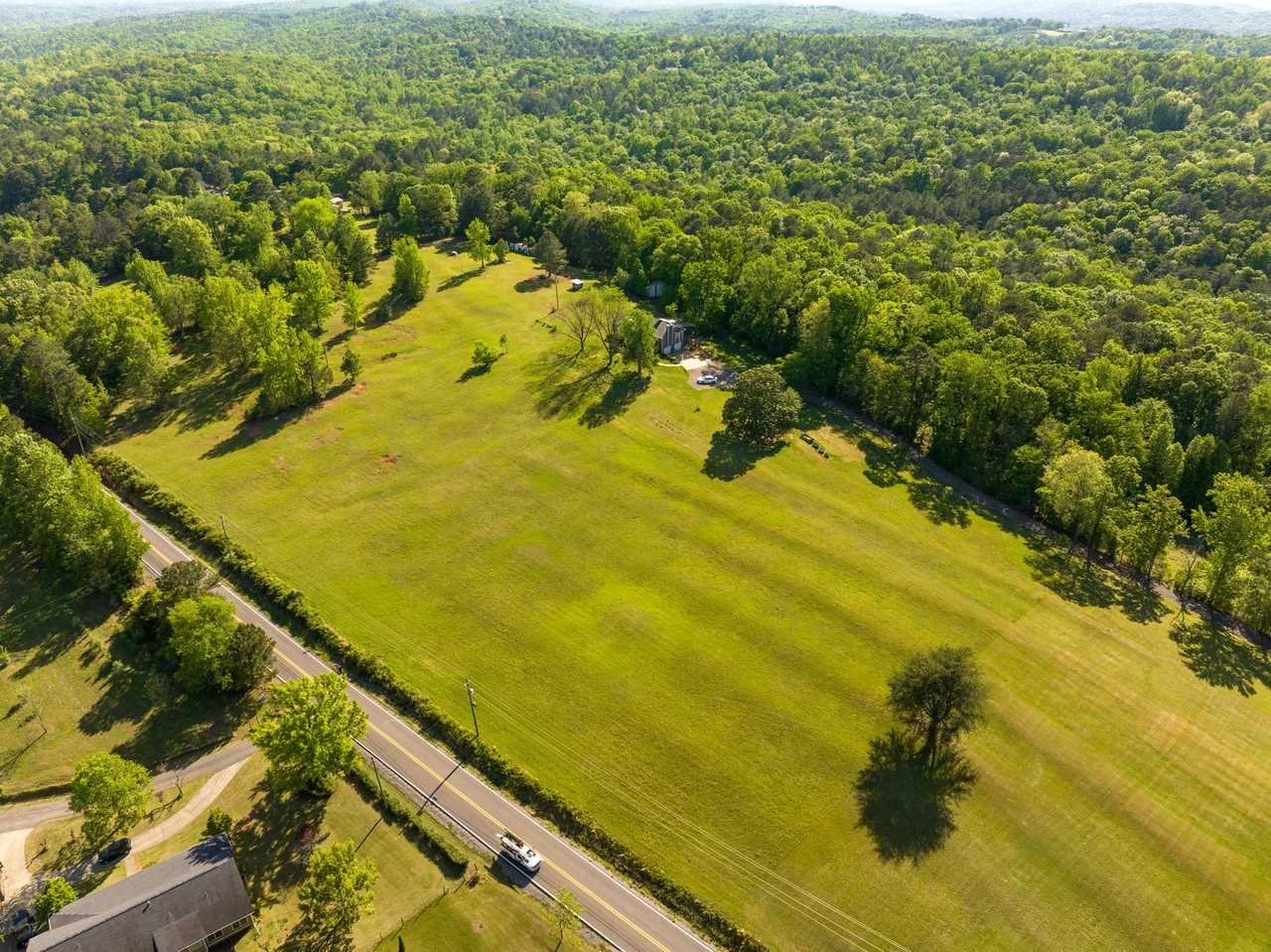 1114 Blackjack Rd - Photo 4 of 20