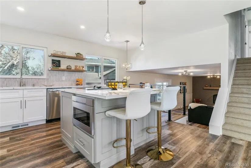 7649 E Amherst Ave - Photo 4 of 18