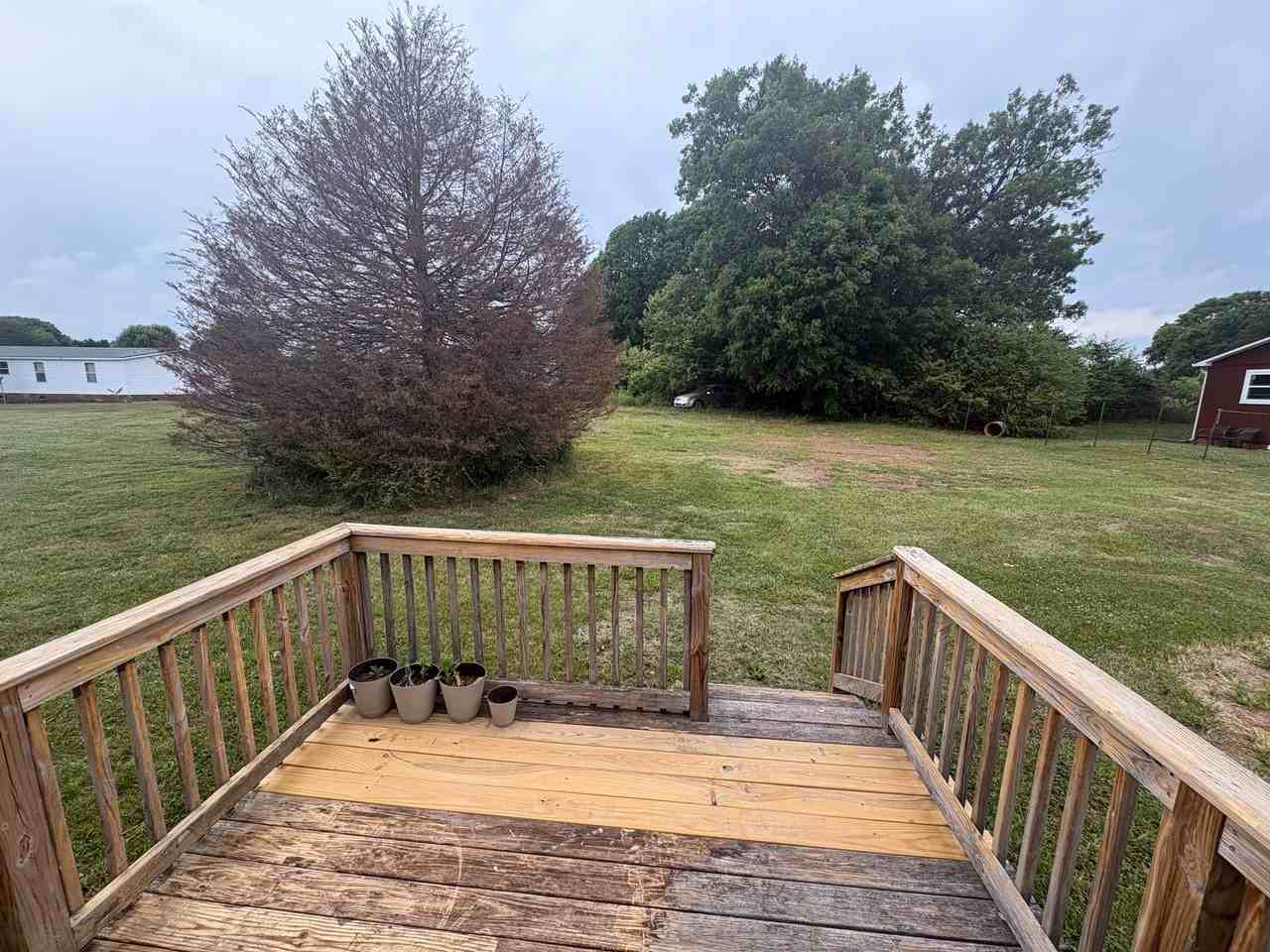 2390 Claremont Rd - Photo 3 of 10