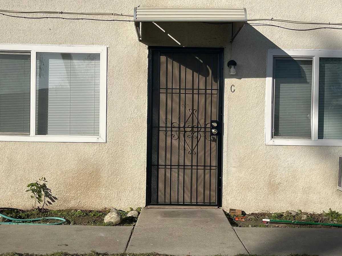 405 Silverwood Ave #C - Photo 2 of 16