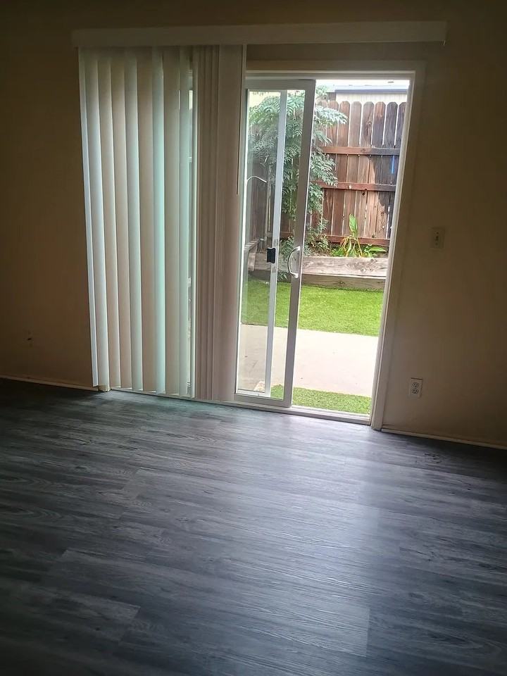 405 Silverwood Ave #C - Photo 6 of 16