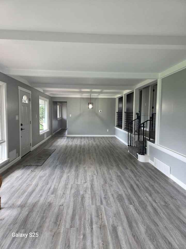 2612 Graceland Rd - Photo 3 of 20