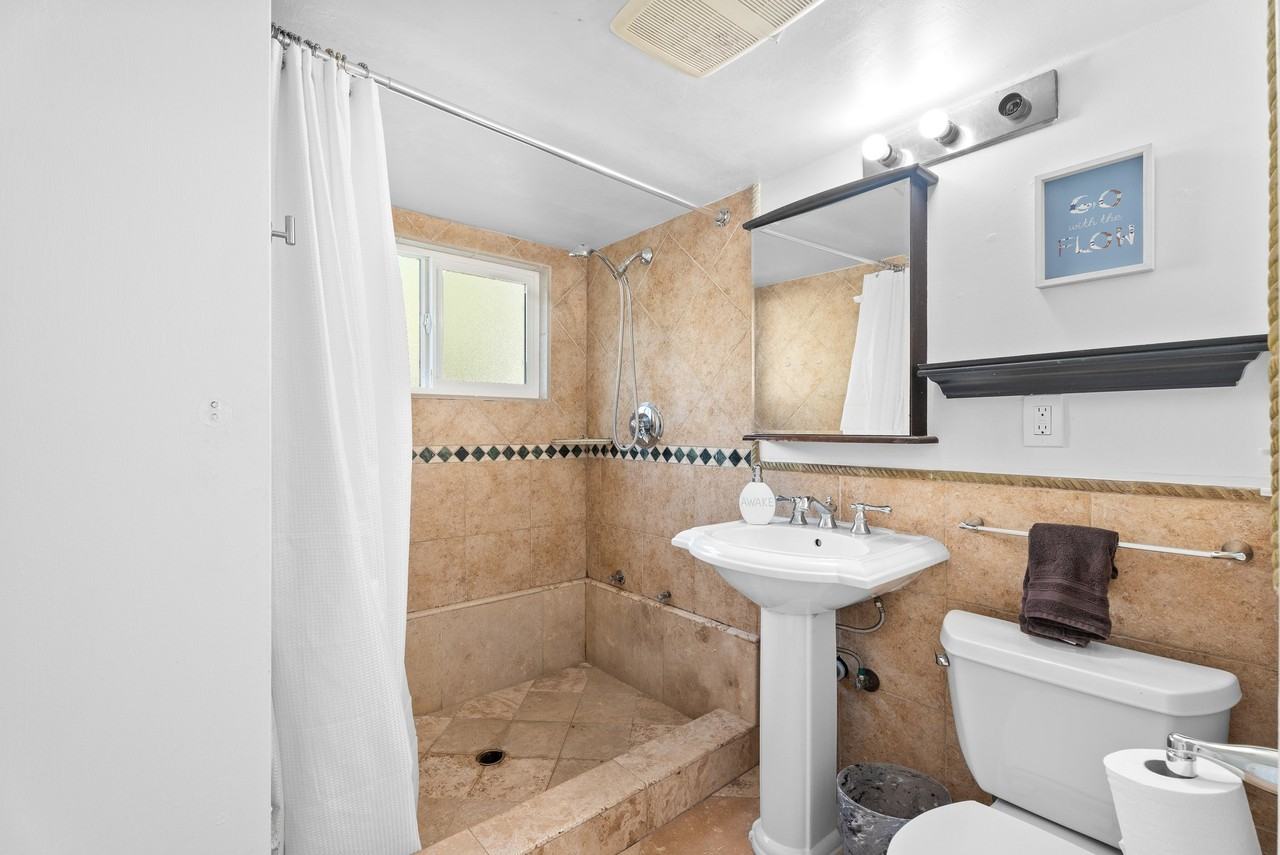 7822 Sycamore Dr - Photo 6 of 13