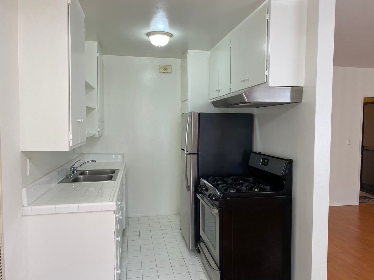 5923 Gregory Ave #8 - Photo 5 of 11