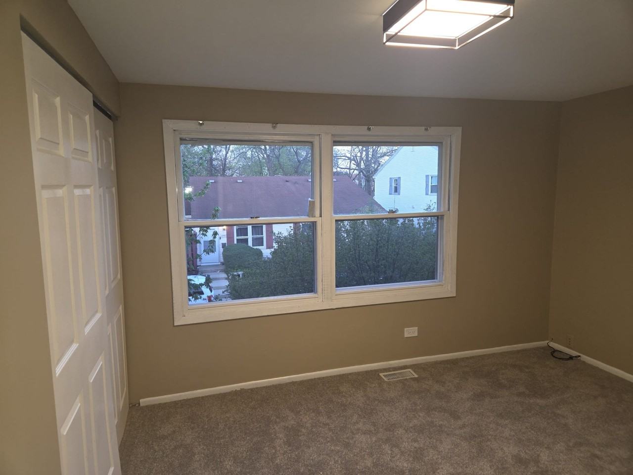 1796 Queensbury Cir - Photo 4 of 15