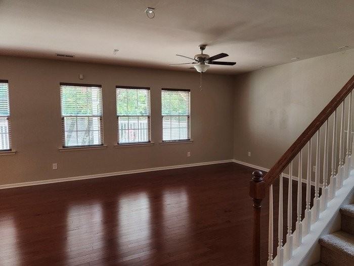 4486 Haddington Dr - Photo 3 of 18
