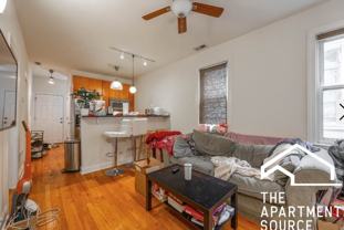 1738 W Altgeld St #2 - Photo 1 of 1