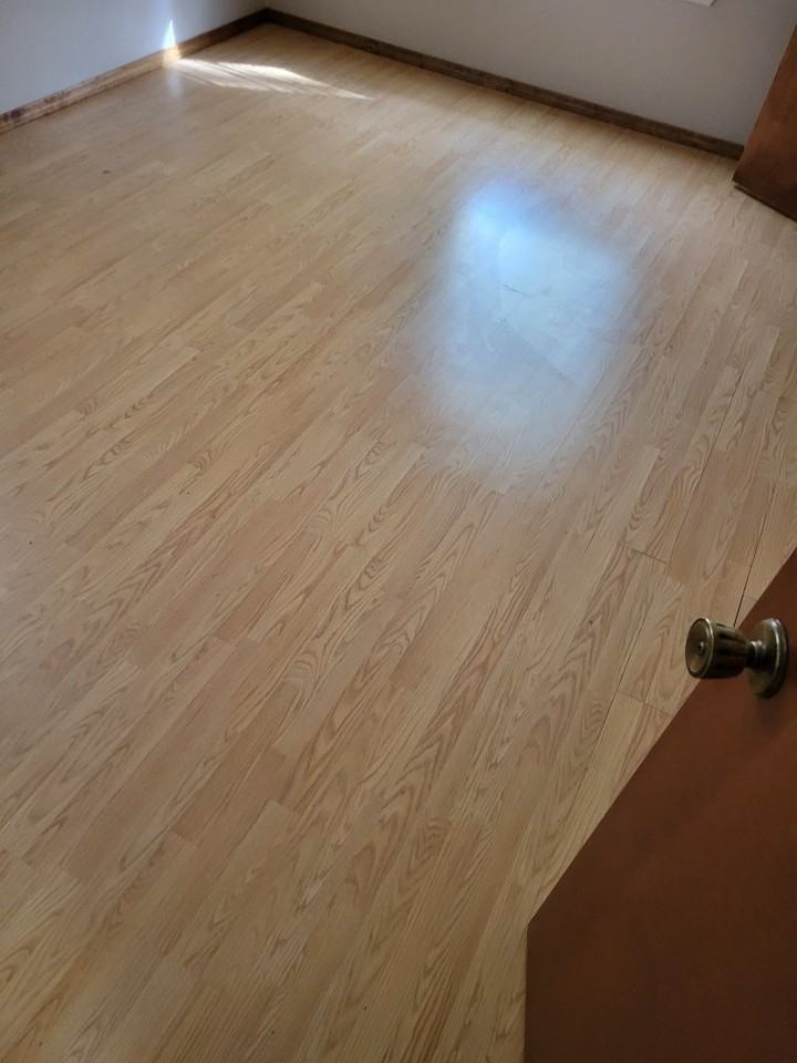 105 Se Tattershall Way - Photo 7 of 18