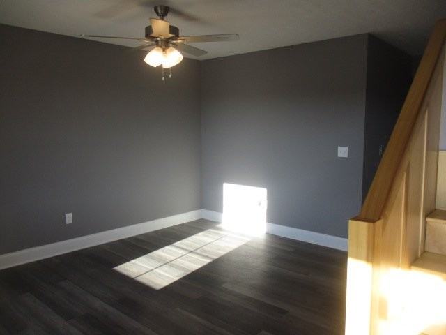1420 Commerce - Photo 2 of 9