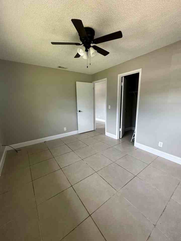 4562 Gulfstream Rd #4560 - Photo 7 of 10