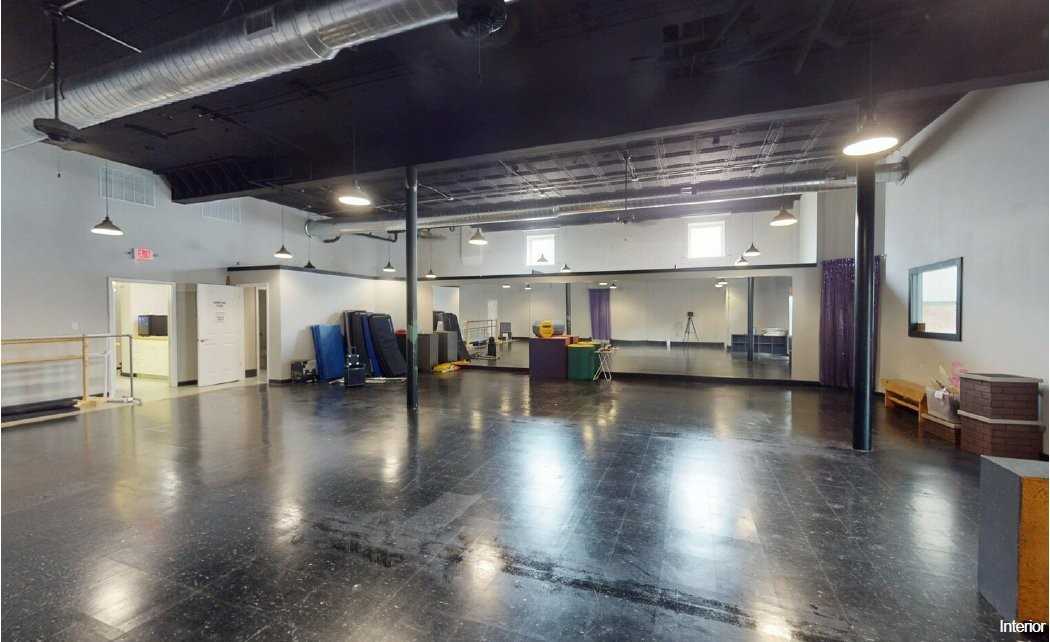 215 W College Ave - Photo 4 of 6