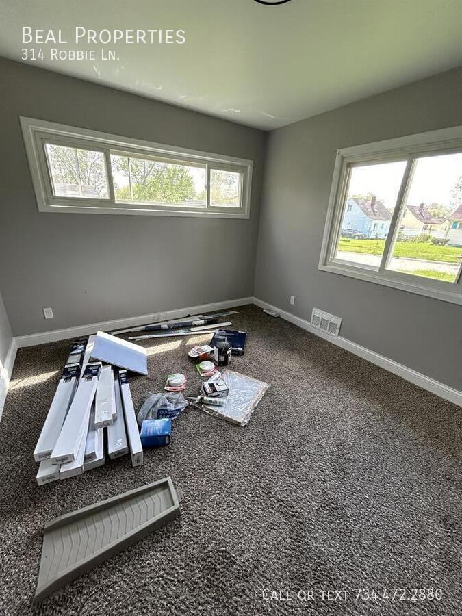 314 Robbie Ln - Photo 4 of 6