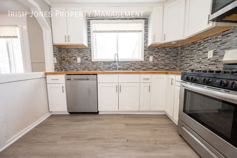 315 E Park Dr - Photo 3 of 23