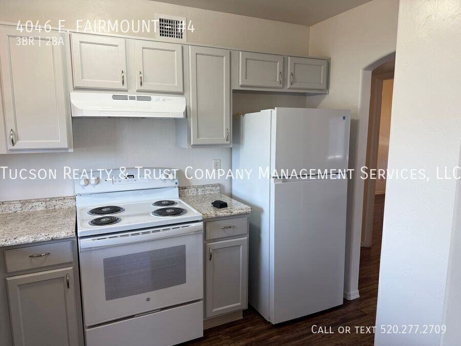 4046 E Fairmount St #4 - Photo 5 of 20