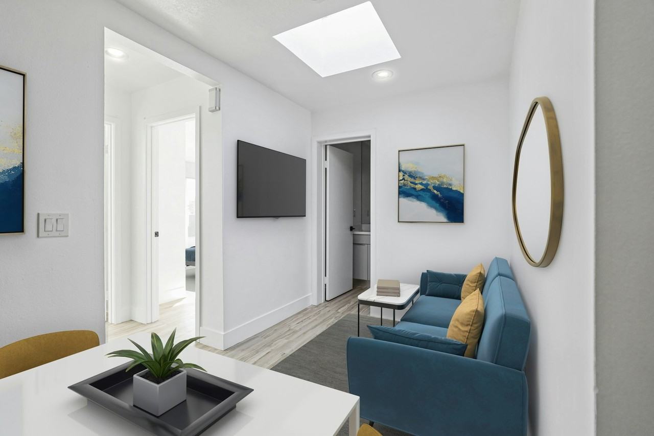 850 North Van Ness Avenue, Unit 2 - Photo 2 of 36