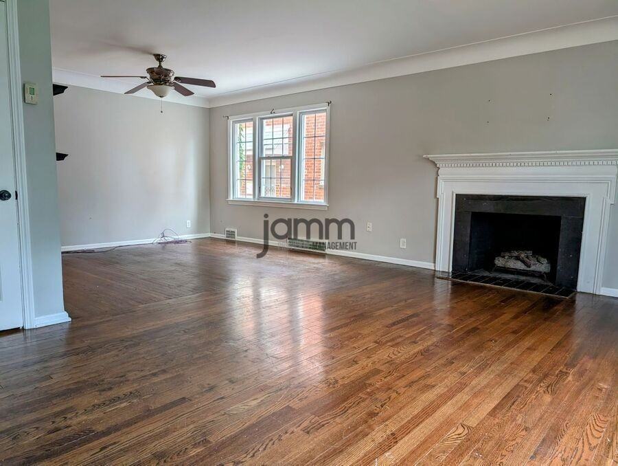3580 Normandy Rd Lowr #1 - Photo 3 of 21