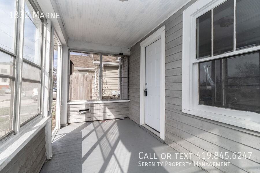 1832 Marne Ave - Photo 2 of 17