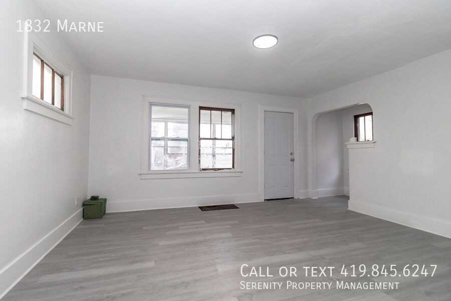 1832 Marne Ave - Photo 3 of 17
