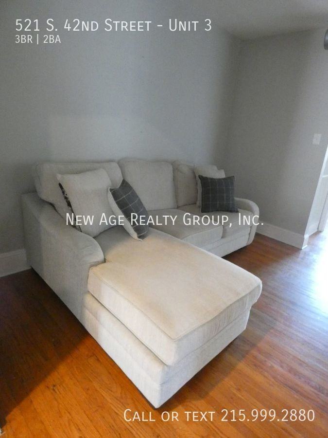 521 S 42nd St #3 - Photo 3 of 11