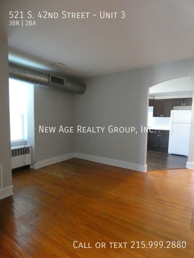 521 S 42nd St #3 - Photo 4 of 11