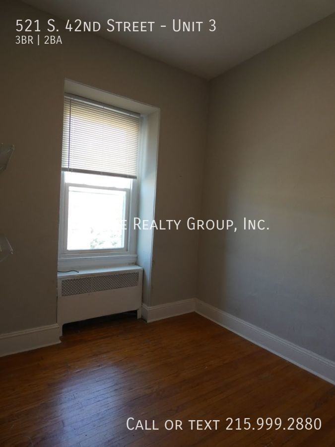 521 S 42nd St #3 - Photo 5 of 11