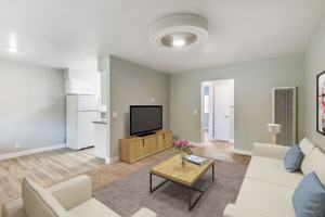 featured image of 284 Tyrella Ave #16