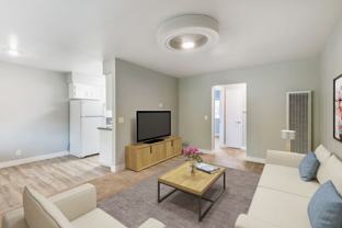 284 Tyrella Ave #16 - Photo 1 of 1