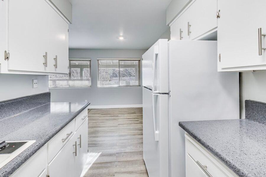284 Tyrella Ave #16 - Photo 4 of 30