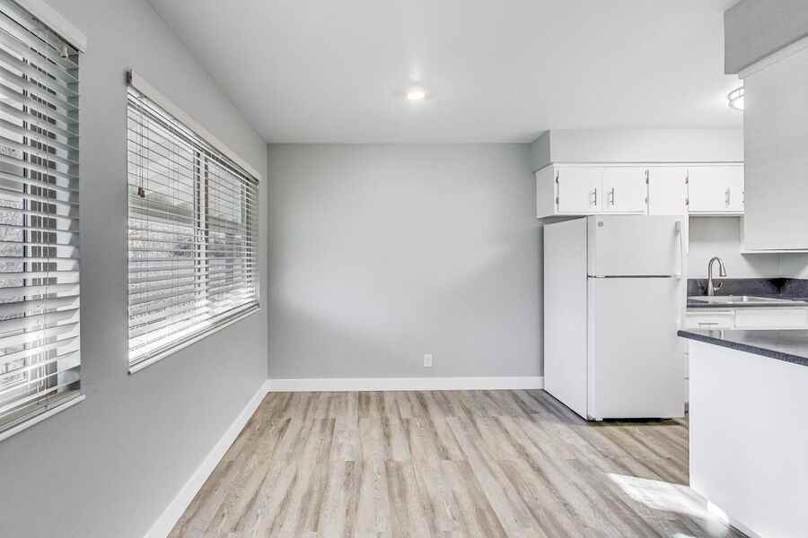 284 Tyrella Ave #16 - Photo 5 of 30