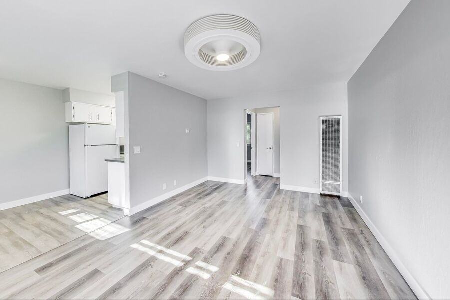 284 Tyrella Ave #16 - Photo 6 of 30