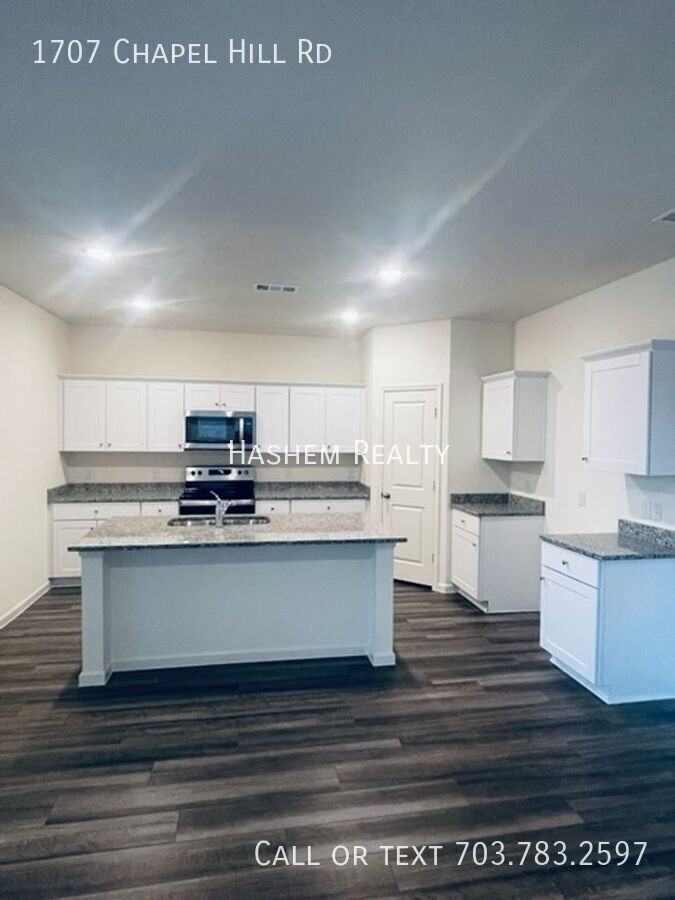 1707 Chapel Hill Rd - Photo 3 of 18