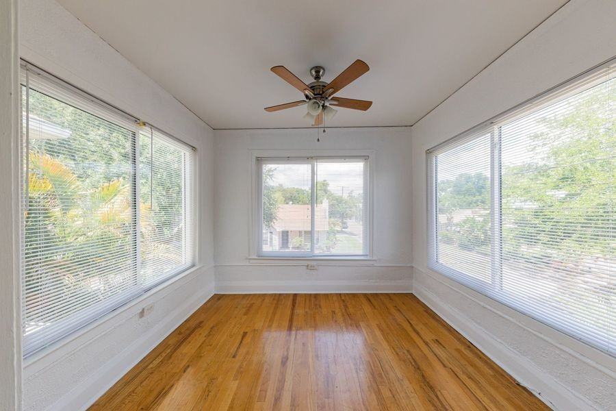 3002 W Sitios St #C - Photo 4 of 10